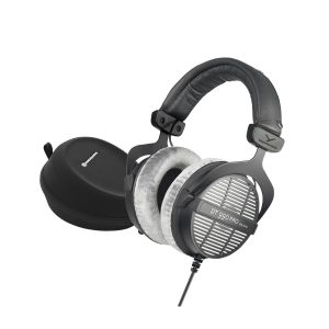 Beyerdynamic-DT-990-PRO-Open-Back-Monitor-Headphones