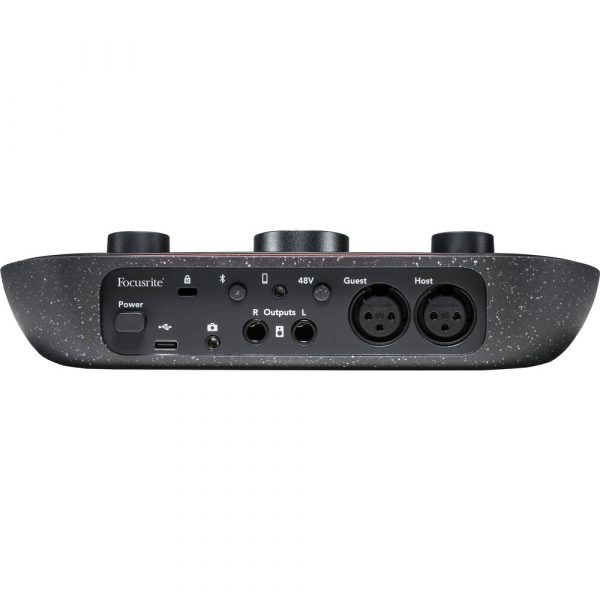 Focusrite-Vocaster-Two-Podcast-Interface-4