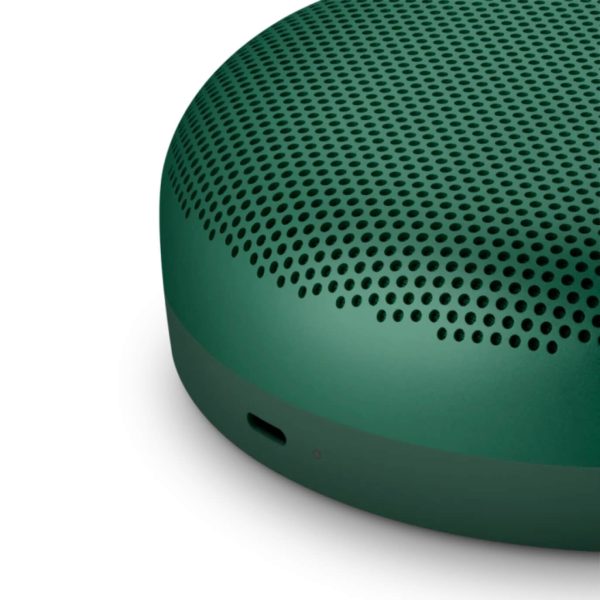 Beosound-A1Waterproof-Bluetooth-Speaker-2nd-Gen-6