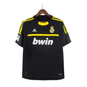 Real-Madrid-2011-12-Goalkeeper-Retro-Kit
